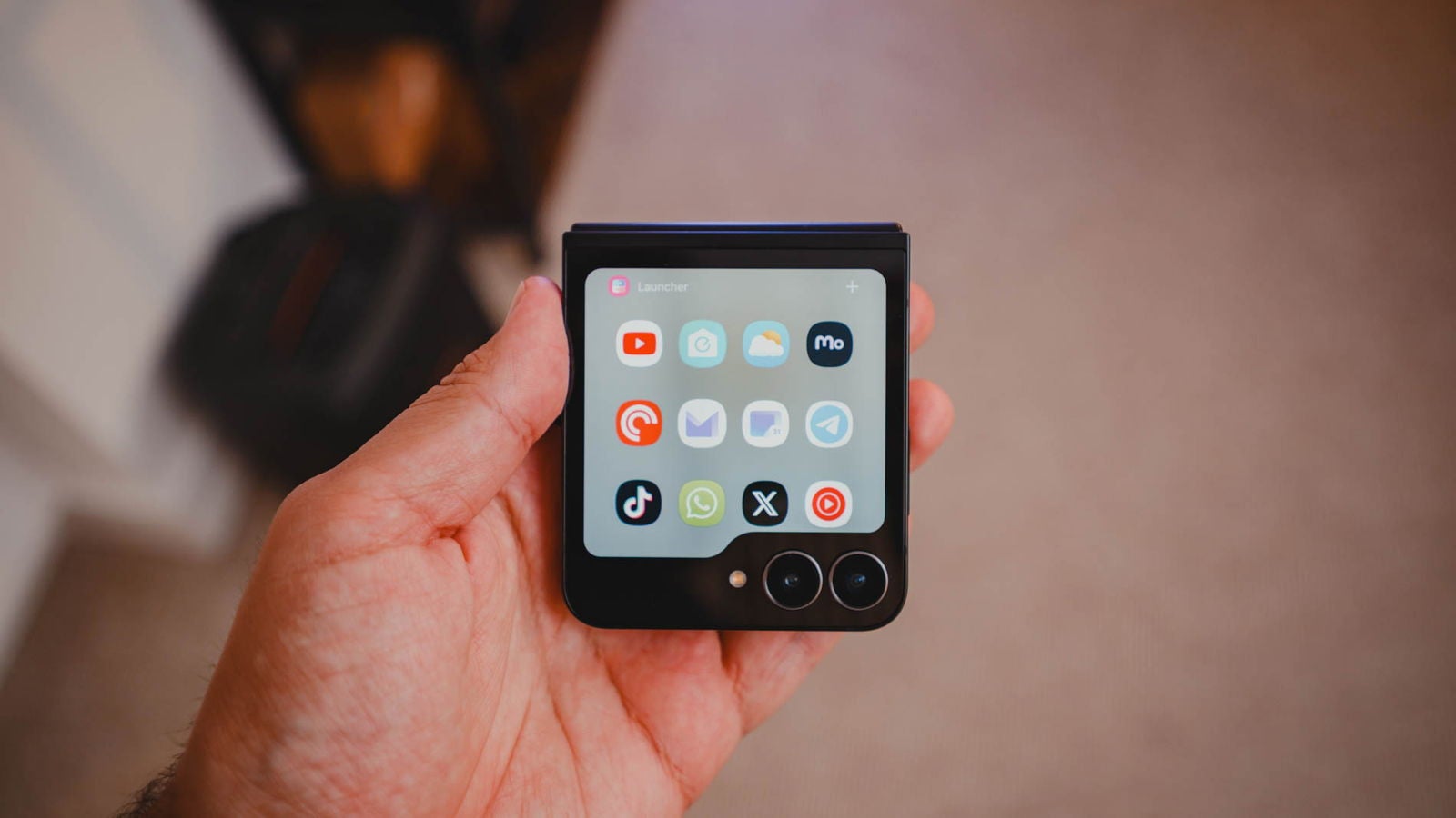 La pantalla externa del Samsung Galaxy es más brillante que la del modelo del 2024 / Fotografía: Rubén Ulloa