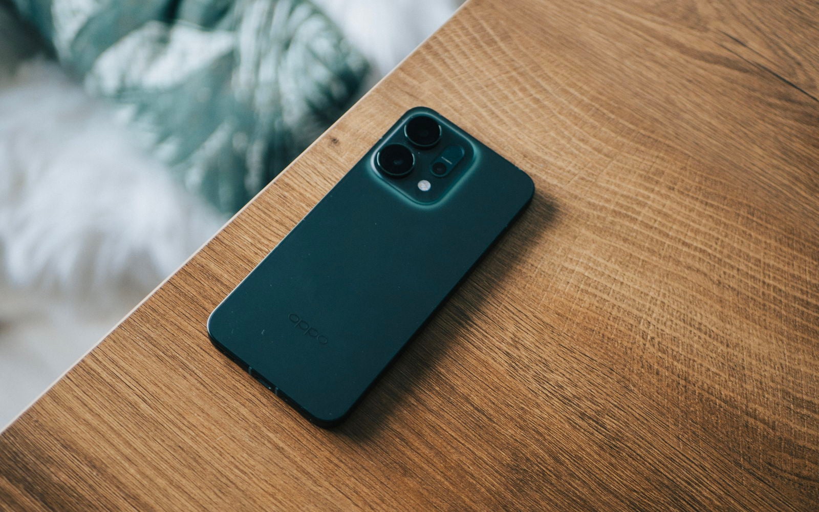 Diseño, fotografía y pantalla son los tres aspectos más destacables del OPPO Reno 14 5G / Fotografía de Christian Collado