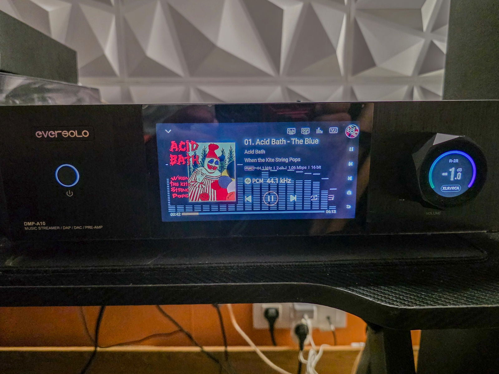 Reproduciendo archivos de la biblioteca local en el Eversolo DMP-A10