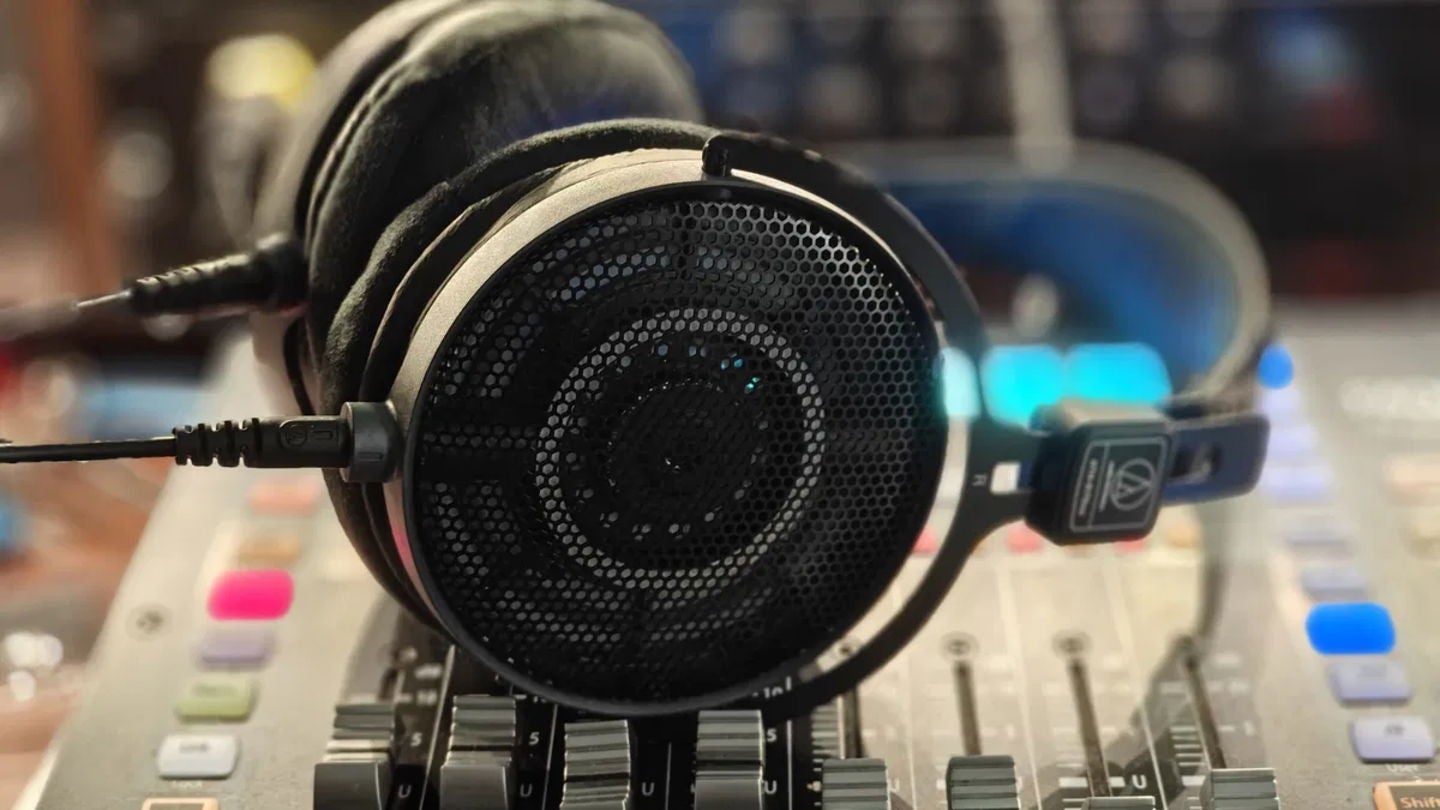 Audio-Technica ATH-R70Xa, auriculares cercanos a la respuesta plana y de calidad de estudio de verdad
