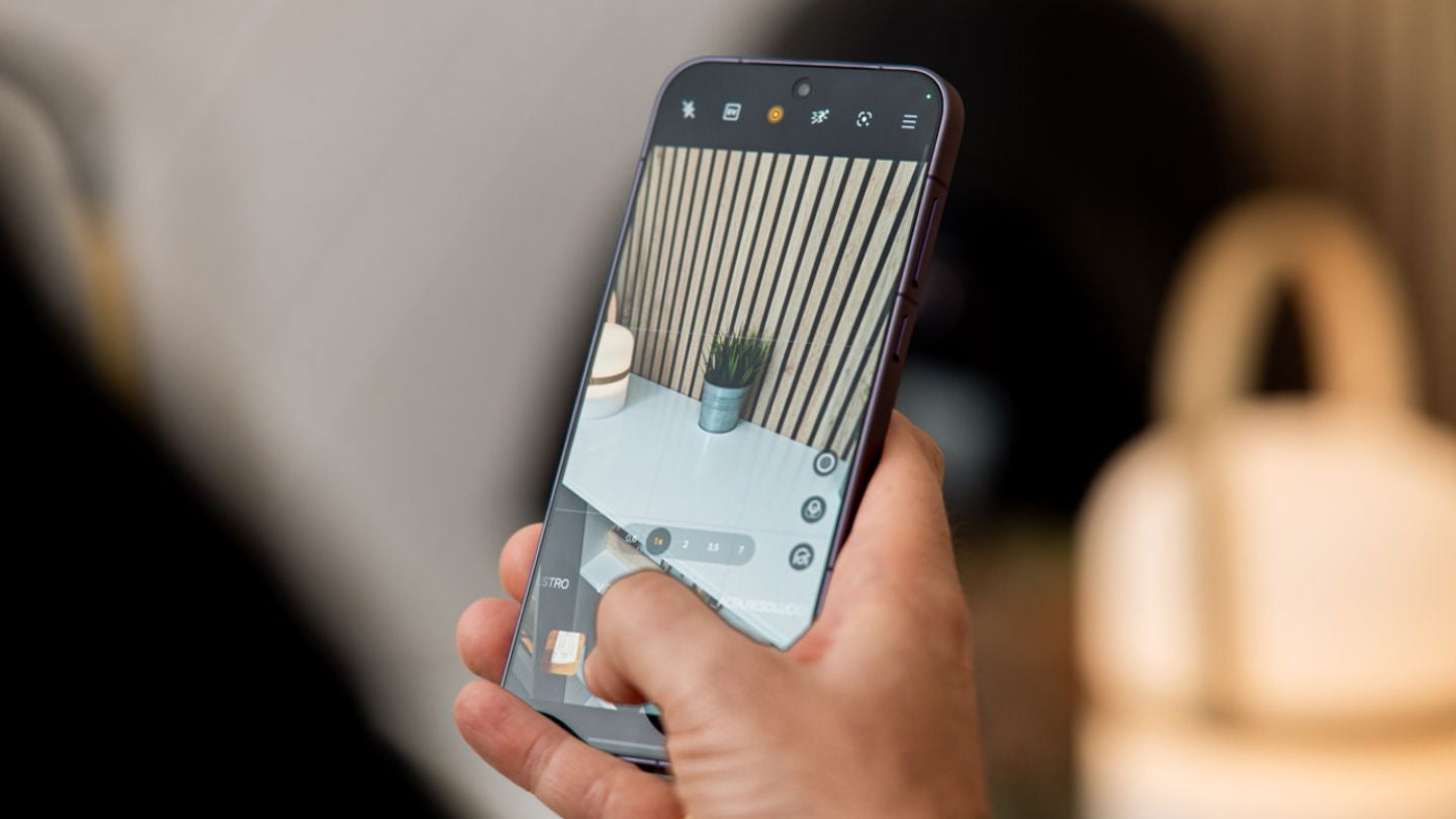 La app de cámara del OnePlus 15 es realmente completa / Fotografía: Elisa Piñón