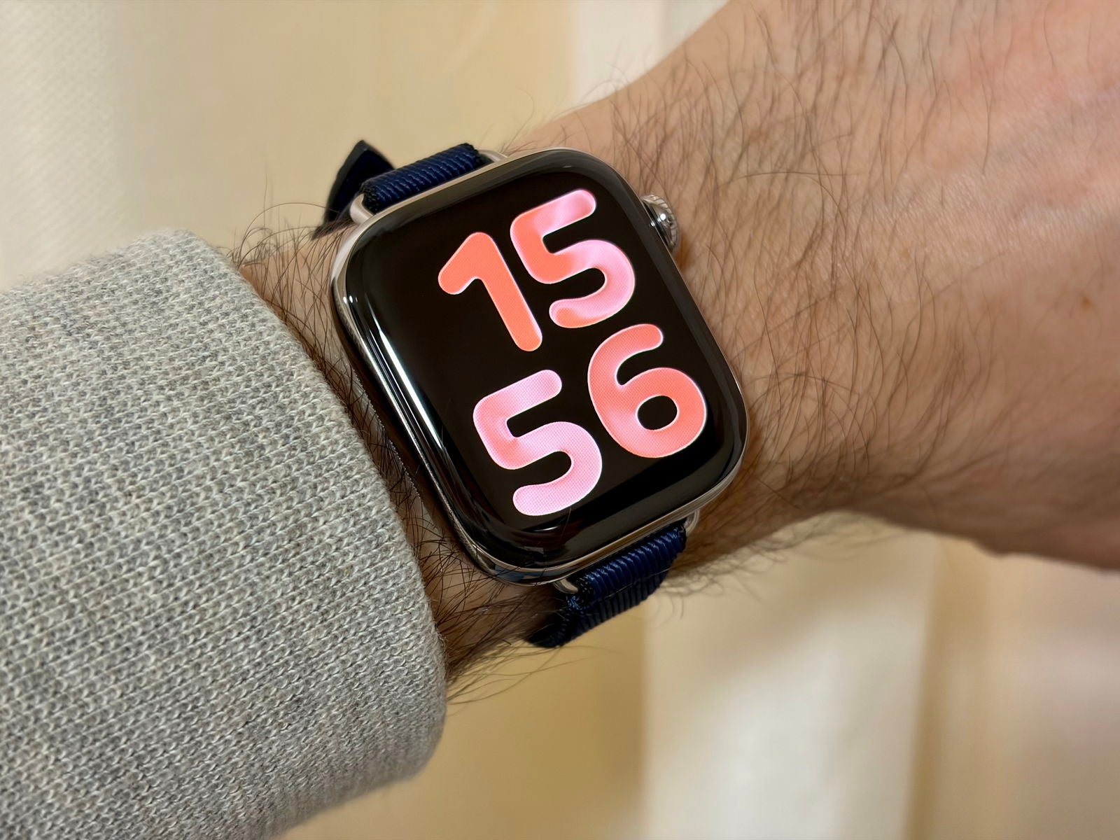 La esfera Flow es una de las nuevas que podemos encontrar en watchOS 26