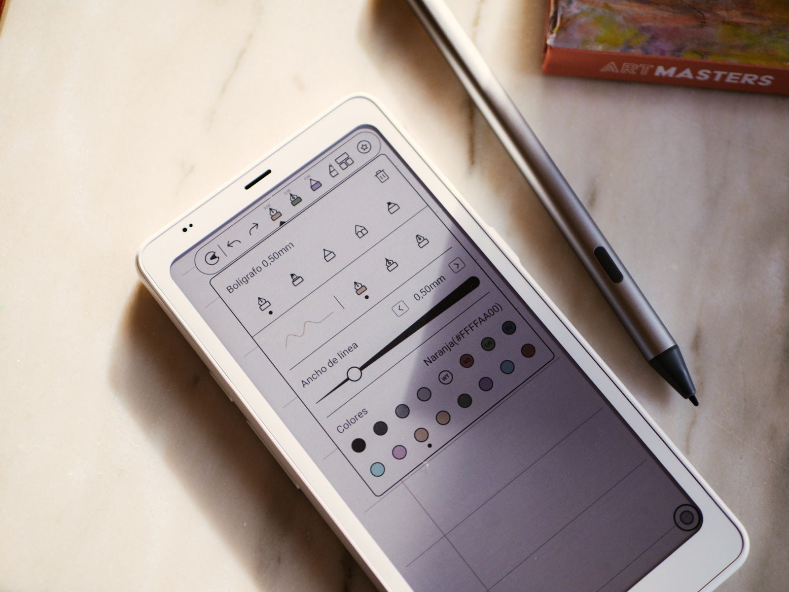 El BOOX Palma 2 Pro incluye pantalla a color, lo cual se agradece a la hora de visualizar o crear contenido / Fotografía de Christian Collado