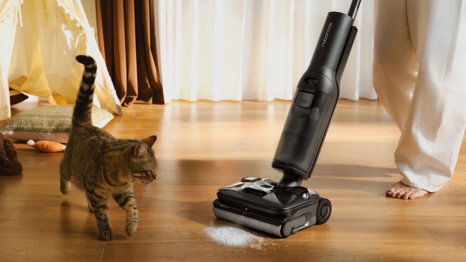 La espuma activa del aspirador / fregona Roborock F25 ayuda a eliminar las manchas más difíciles