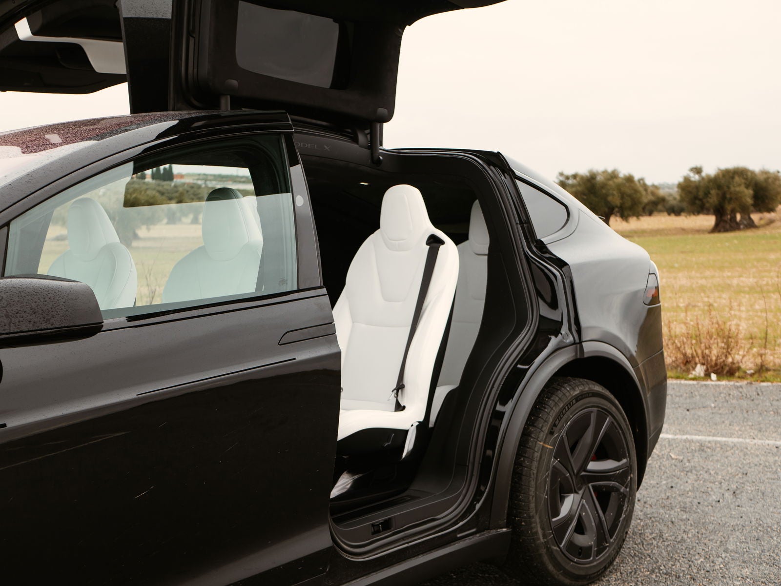 Un jet privado sobre ruedas: así es el interior del Tesla Model X Plaid / Fotografía de Christian Collado