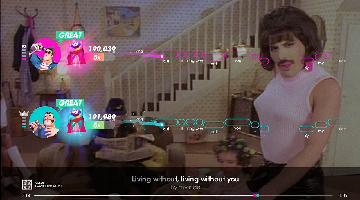 Entonar como Freddie Mercury es todo un desafío en algunas canciones.