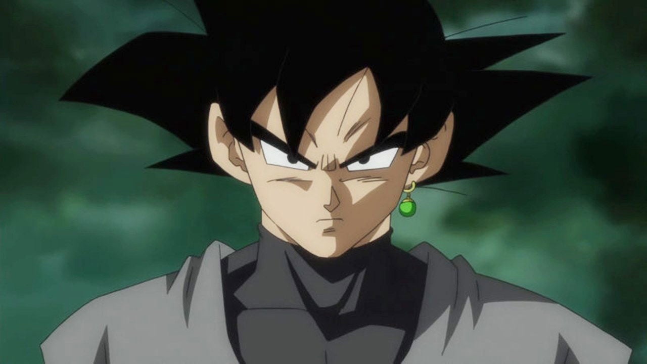 Black Goku pensando sus movimientos malvados.