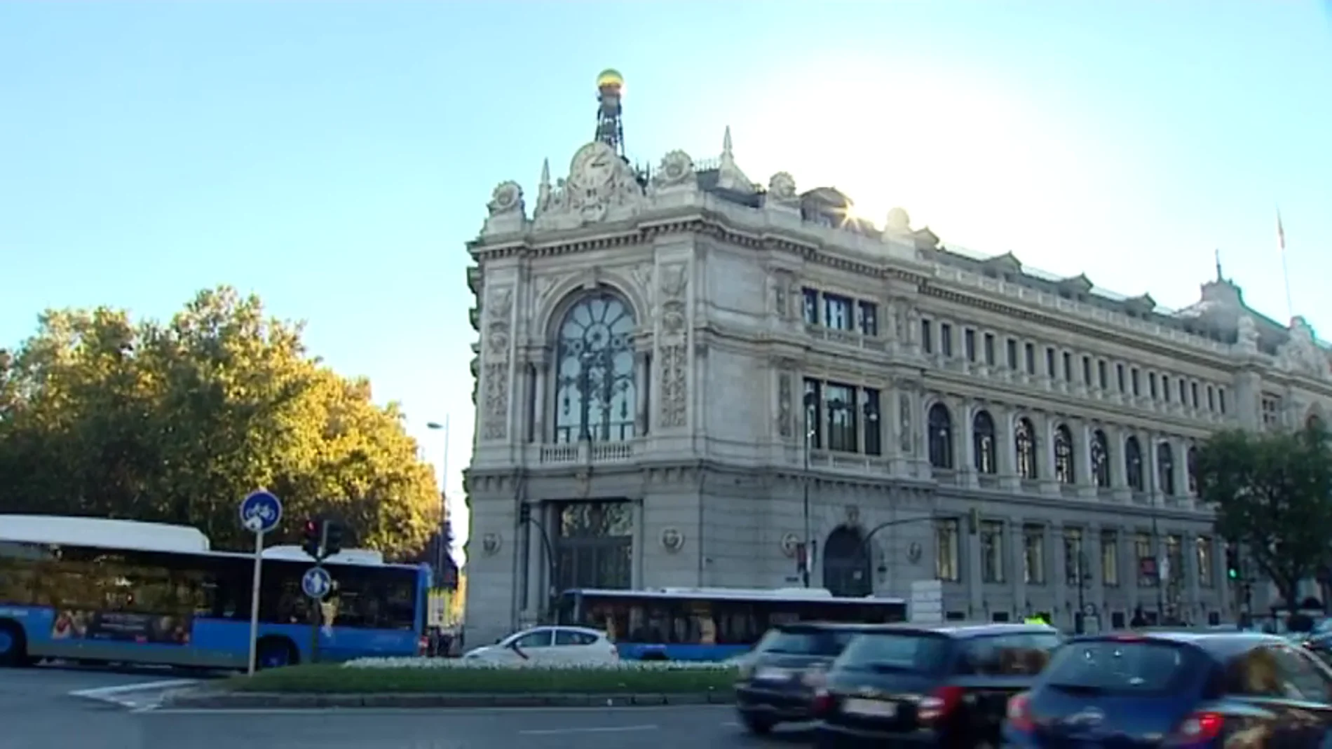 Frame 1.060596 de: El Banco de España revisa al alza el crecimiento del PIB en 2017, hasta el 3,1%