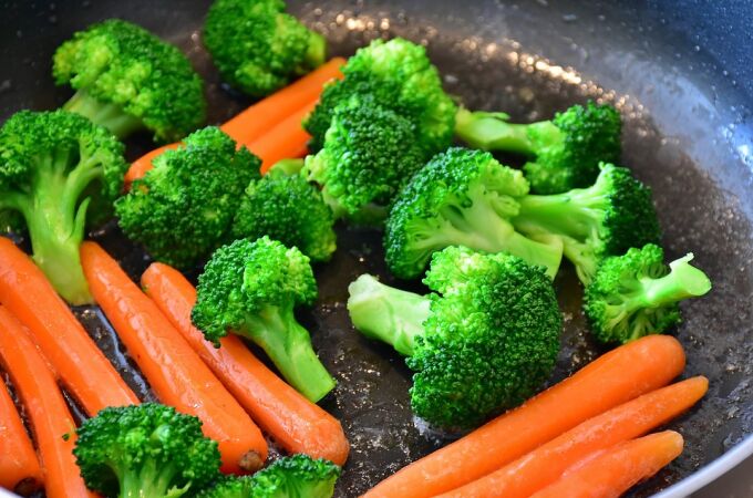 Tener una alimentación rica en frutas y verduras reduce el riesgo de cáncer de mama