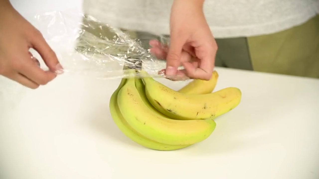 Confirmado por la ciencia: los platanos y las uvas le hacen esto a tu intestino