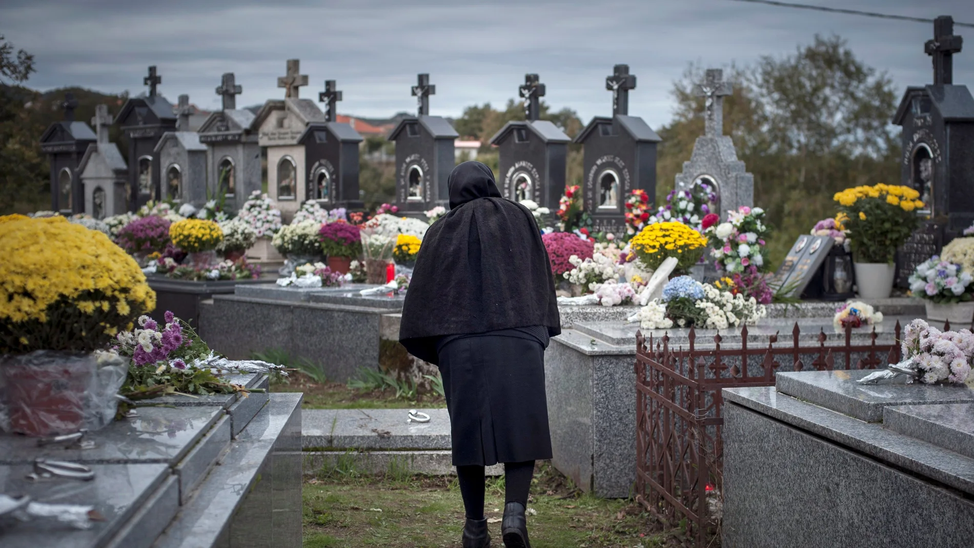 VIDEO Cementerio de Muiños en el día de Todos los Santos