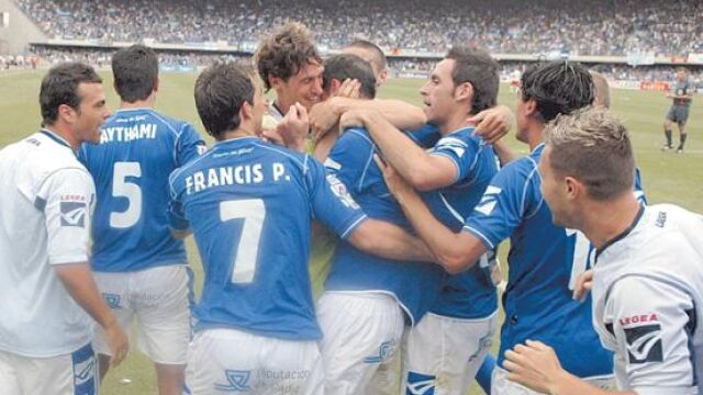 Los jugadores del Xerez celebran el ascenso a Primera División