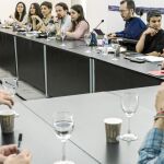 El «ejecutivo en la sombra» de Sánchez contó ayer con miembros de Podemos como Monedero, Montero, Echenique y dirigentes de las confluencias. Foto: Alberto R. Roldán