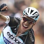 Tony Martin celebra su victoria hoy en la etapa del Tour.