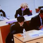 Rosario Porto se tapa la cara en el juicio mientras Alfonso Basterra mantiene una posición relajada
