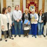 Manuela Carmena, junto a Francisca Sauquillo, ayer, en la Casa de la Villa / Rubén Mondelo