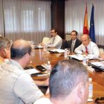 Responsables de UGT y CCOO durante la reunión celebrada ayer con Miguel Sebastián