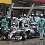 Mercedes, en el «pit lane»
