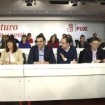 Los barones anti-Sánchez suman más de la mitad de los diputados
