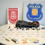 Parte de la mercancía incautada