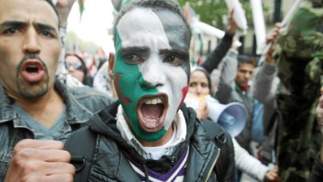 Asistentes a la marcha que discurrió ayer por las calles de Madrid