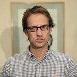 Entre tres meses y dos años de prisión, por desobediencia según el Código Militar