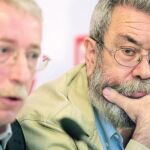 Ignacio Fernández Toxo y Cándido Méndez, secretarios generales de CC OO y de UGT