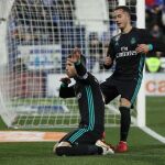 Sergio Ramos celebra con Lucas Vázquez uno de los goles anotados al Leganés