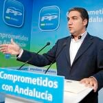 Elías Bendodo, presidente del PP de Málaga