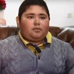 Un niño se costea su tratamiento escribiendo relatos cortos