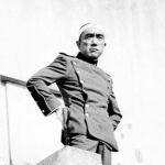 Fotograma de la película «Mishima», que se reestrena en España el 26 de junio (1). Mishima horas antes de morir (2)