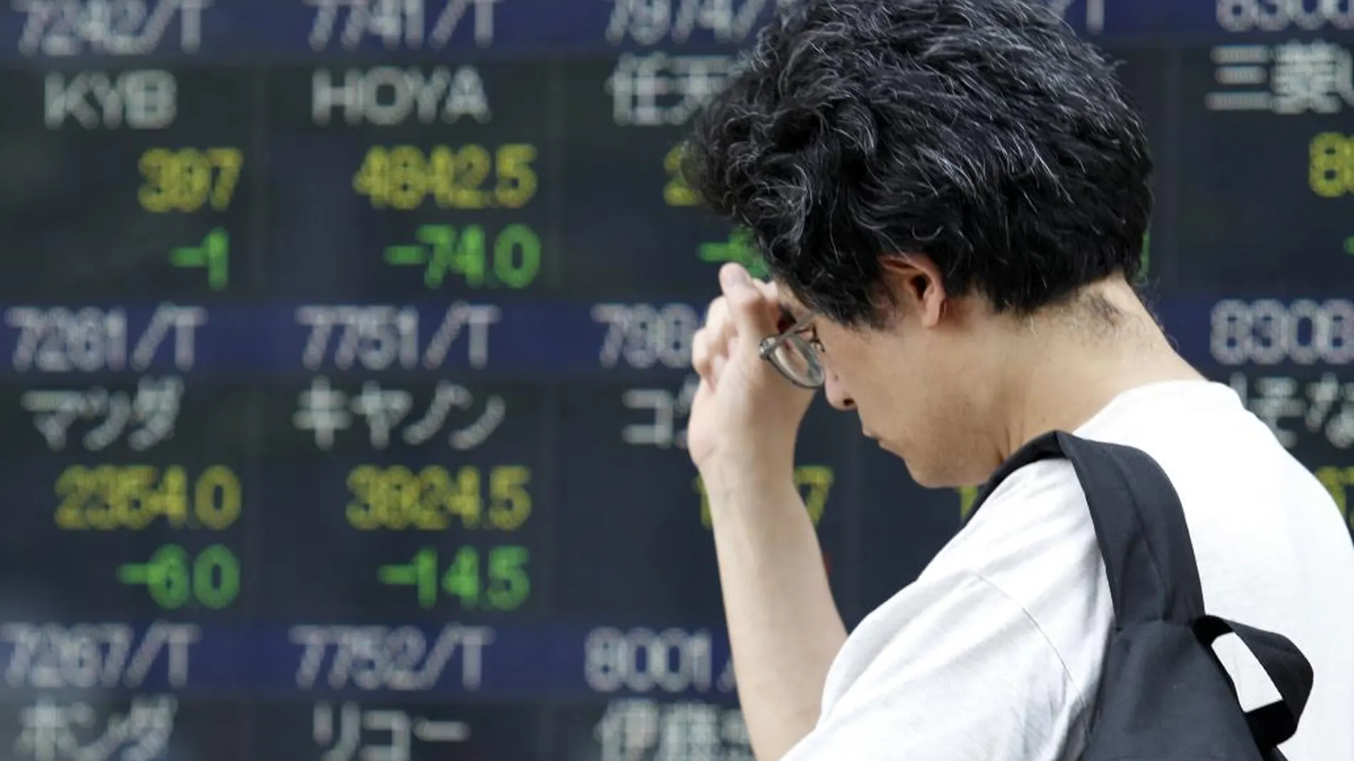 Las bolsas chinas sufren su peor caída en ocho años
