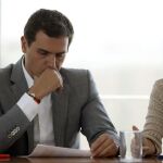El líder de Ciudadanos, Albert Rivera (i), presidió la reunión de la ejecutiva de su partido hoy en Madrid