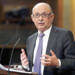 El ministro Montoro ha lanzado varias advertencias a la Comunitat los últimos días