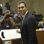 Pedro Sánchez, durante la rueda de prensa que ha ofrecido al finalizar los primeros contactos con los diferentes portavoces parlamentarios.