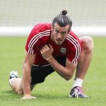 Bale, en un entrenamiento con Gales