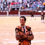 Morenito de Aranda agradece las orejas cortadas, que le abrieron la Puerta Grande, el pasado dos de mayo en Las Ventas