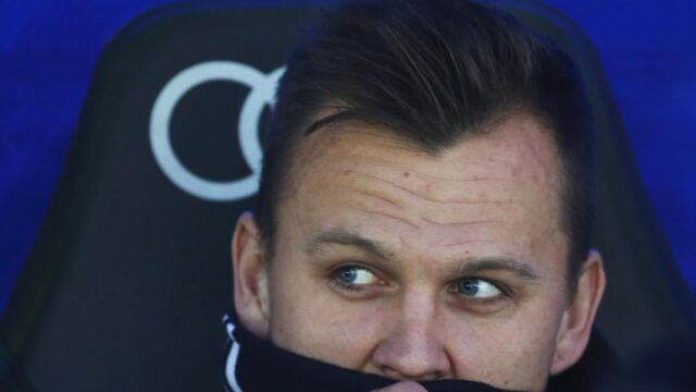 Denis Cheryshev, en el banquillo del Real Madrid esta temporada.