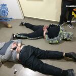 Imagen de dos de los detenidos