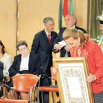Villalobos exige «autonomía local plena y suficiencia financiera»