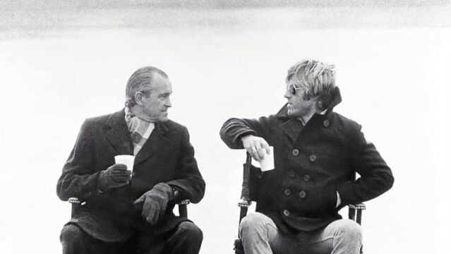 A finales de los 60 abandonó su adorado Londres para ir a Hollywood y fotografiar estrellas como Robert Redford de «Los tres días del Condor»