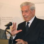 El premio Nobel de Literatura en 2010, el escritor hispanoperuano Mario Vargas Llosa participará en el acto.