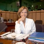 La ministra de Economía, Elena Salgado, antes del Debate