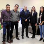 Manuel Figueruelo, director de AFA Zamora; Antonio García, presidente de AFA Zamora; Anselmo Javier Ariznavarreta, jefe de Zona Noroeste de Kutxabank; Beatriz Bernal, directora de la oficina de Kutxabank en Zamora; y Patricia Caro, terapeuta