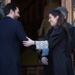 Roger Torrent junto a la decana del Colegio de Abogados de Barcelona, Maria Eugenia Gay, a su llegada al acto de homenaje a la abogacía de Barcelona/Efe