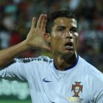 Cristiano Ronaldo gesticula tras marcar frente a Armenia