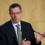 Gallardón pide al PP «moderación» frente al radicalismo del PSOE