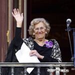 La alcadesa de Madrid, Manuela Carmena asiste a la lectura del pregón de las Fiestas de San Isidro, el pasado día 13 en la Plaza de la Villa.