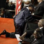 Una de las víctimas fue el pastor de la iglesia, Clementa Pinckney, cuyo asiento fue cubierto con una tela negra