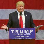 El candidato a la nominación republicana, Donald J. Trump, durante un acto de campaña en en el aeropuerto internacional de Griffiss